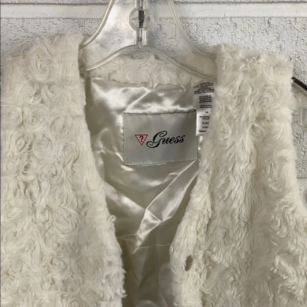 Guess Girls Cream Color Faux Fur Vest size 5-6